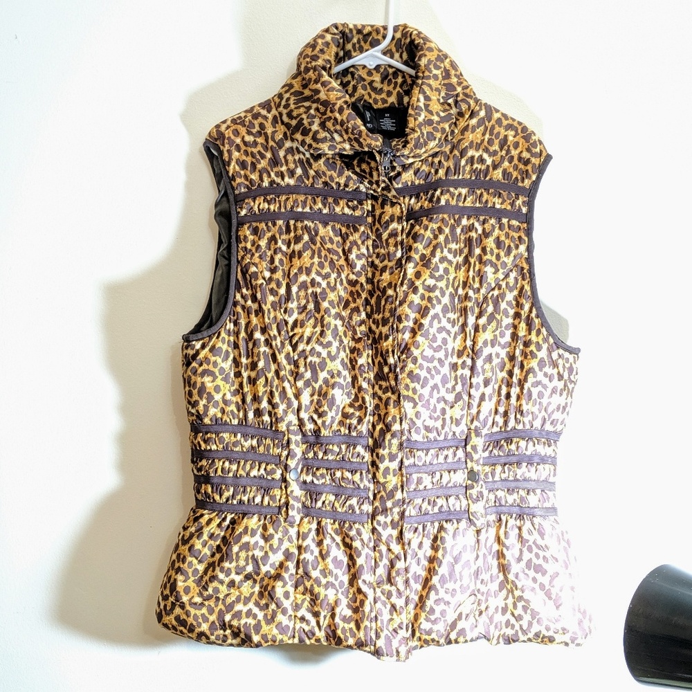 New Directions Cheetah Print Puffer Vest